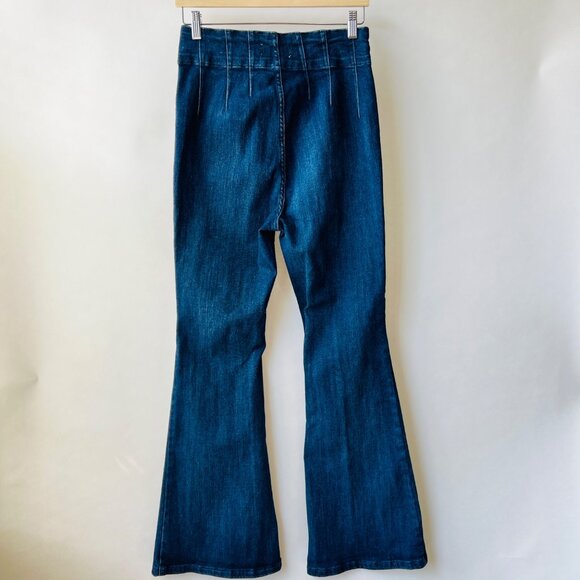 ❤️ Free People Jayde Flare Highrise jeans , Size 32 M56 - Picture 3 of 10